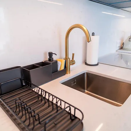 Amber & Calm Euronia 미엥지즈드로예