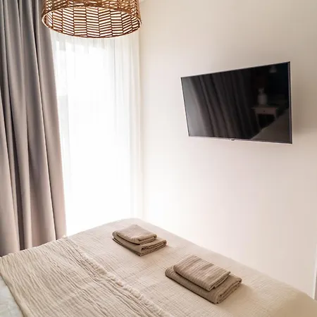 아파트 Amber & Calm Euronia 미엥지즈드로예